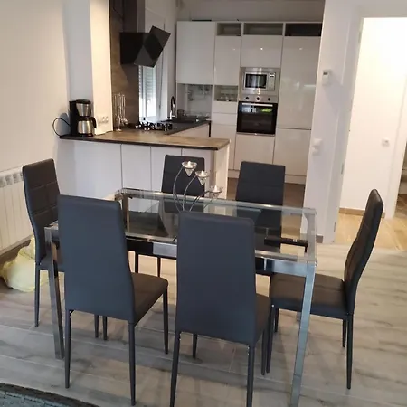 Piso Attila Apartamento